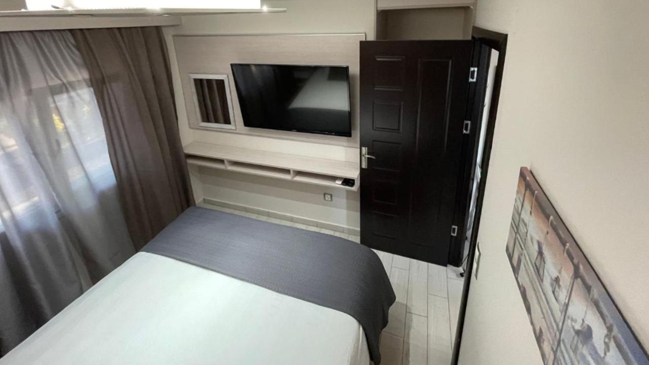 Luxrooms Ofrinion Exterior photo